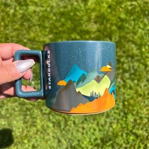 NWT STARBUCKS COFFEE MUG 14oz